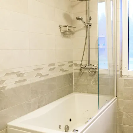 Ojakalda Puhkemaja * Piigaste